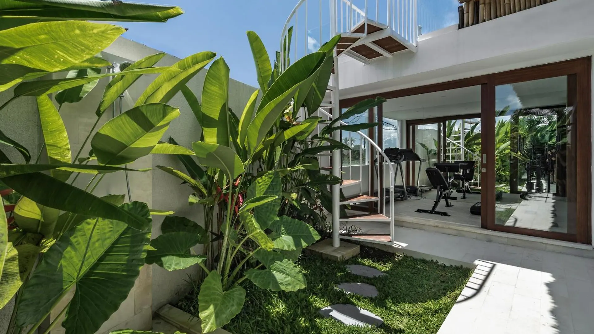 The Blue Parrot Villa By Balisuperhost Ubud  Indonesia