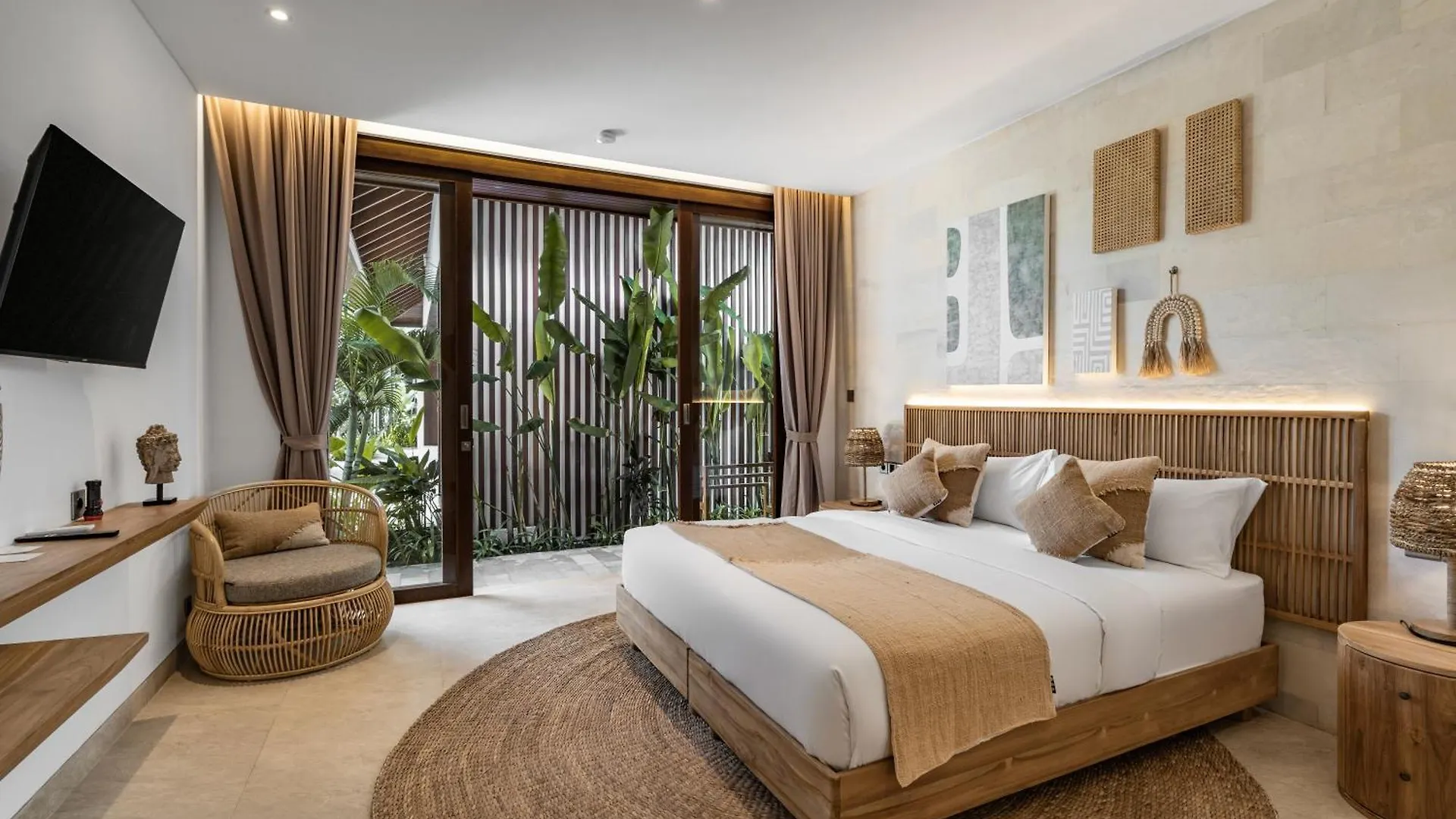 The Blue Parrot Villa By Balisuperhost Ubud  Indonesia