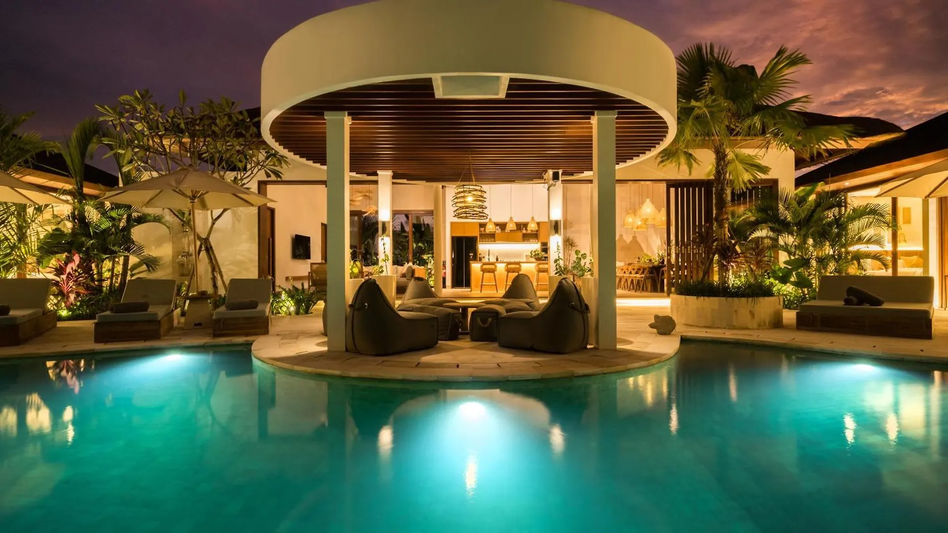 The Blue Parrot Villa By Balisuperhost Ubud