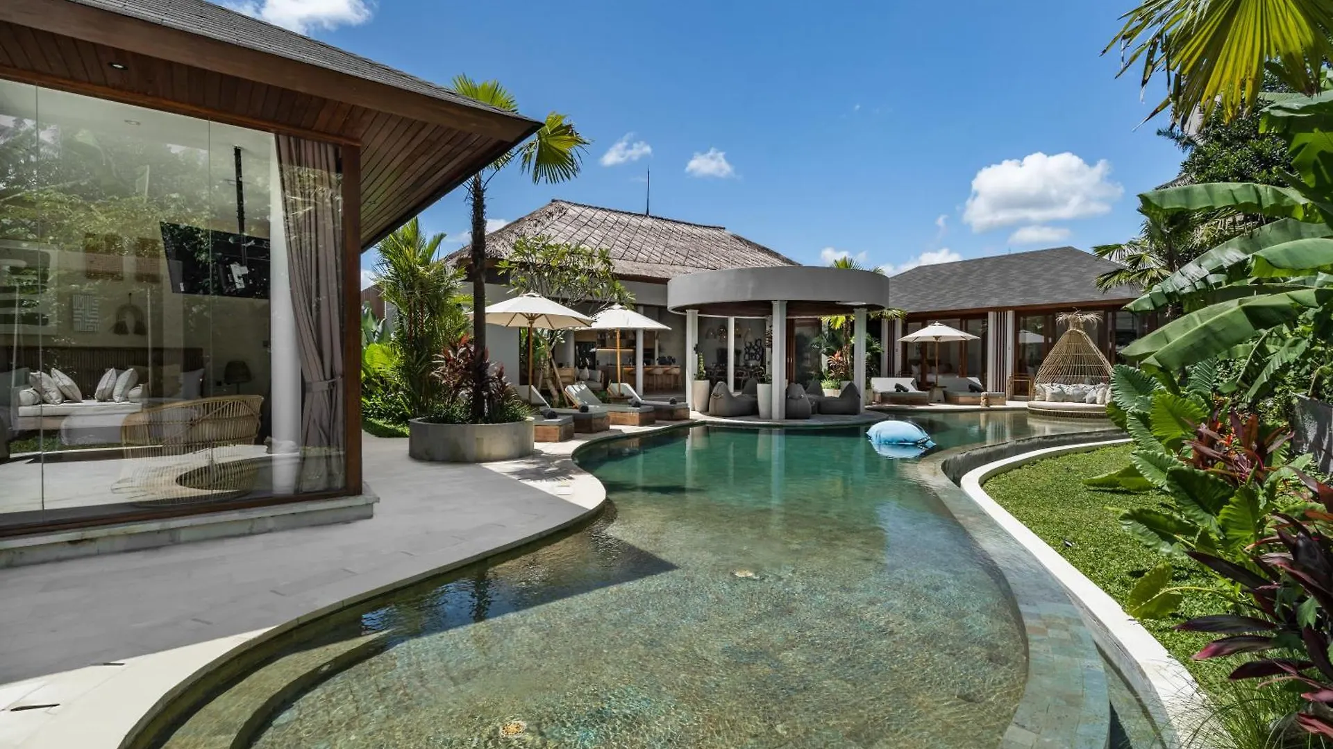 The Blue Parrot Villa By Balisuperhost Ubud